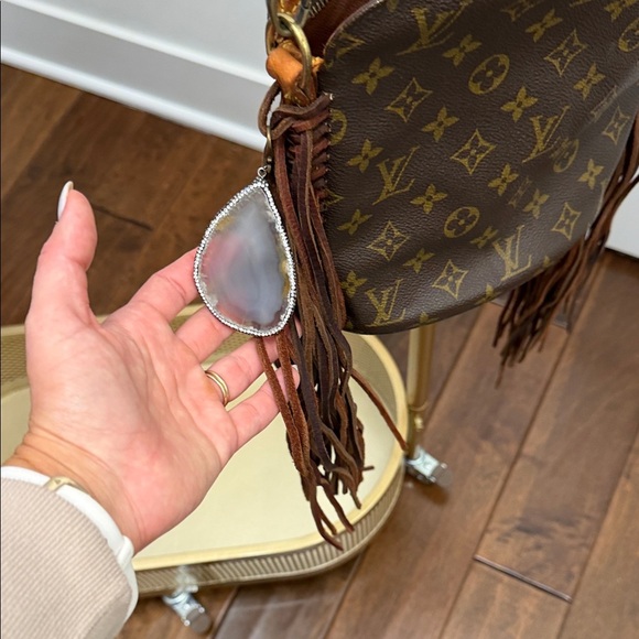 Louis Vuitton Monogram Brown Crossbody with Fringe - Picture 4 of 13